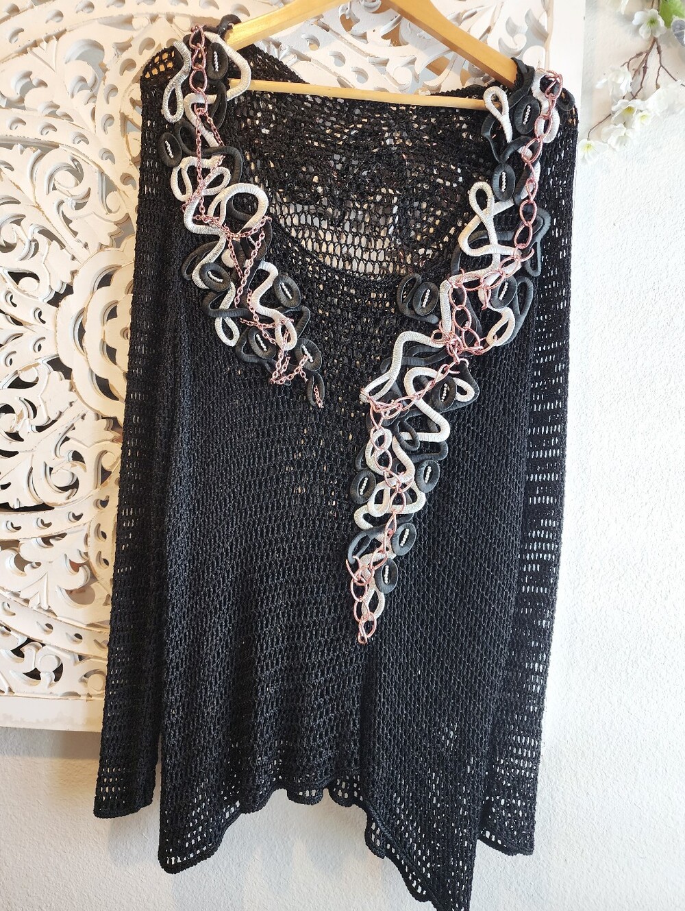 KNITTED COVER UP TOP CREW NECKLINE LONG SLEEVES AND METALLIC EMBELLISHMENT